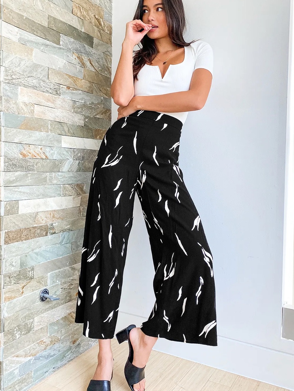 LUSH True Work of Art Black Print Culotte Pants